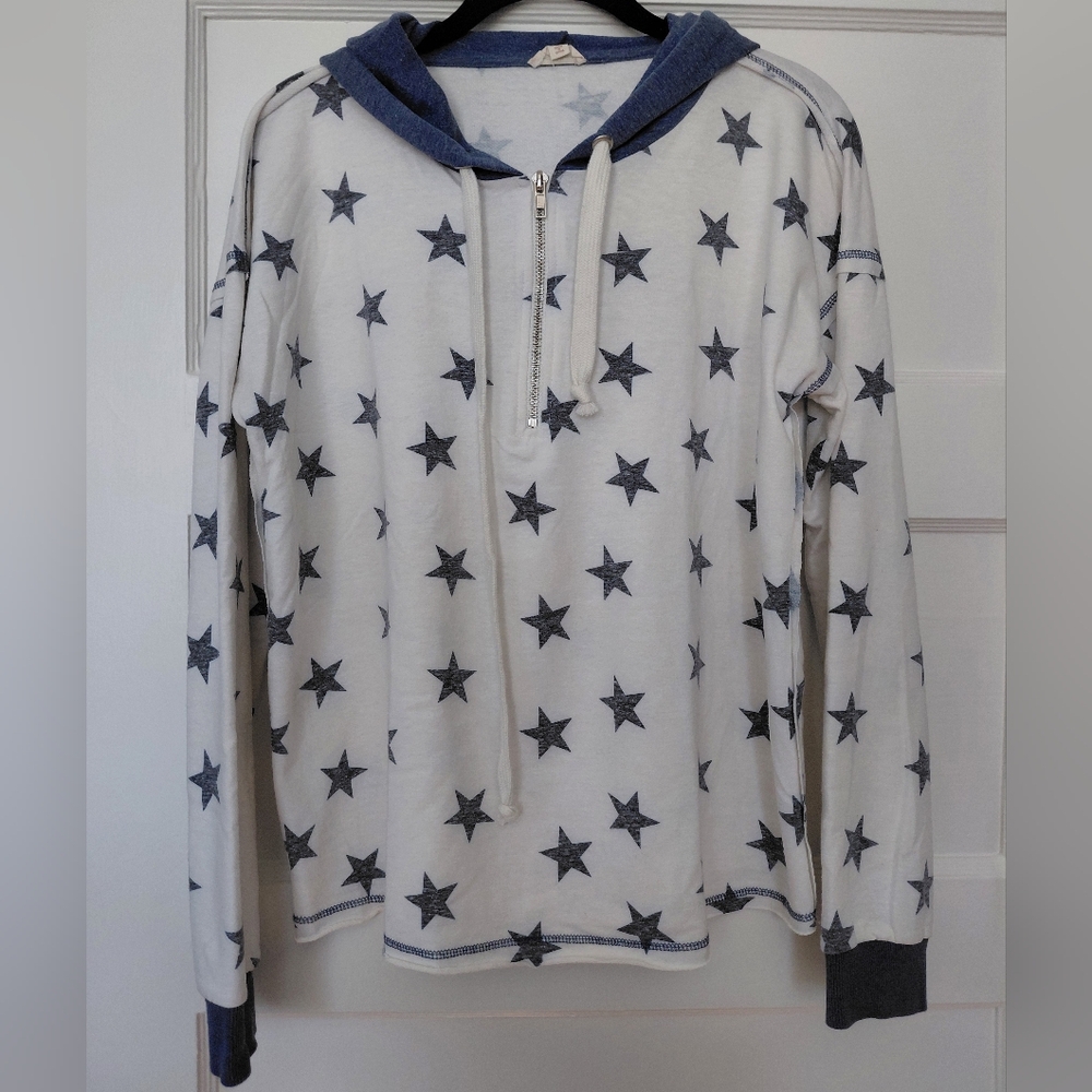 Hem & Thread M White Hoodie W/ Blue Stars